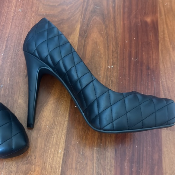 Black Jessica Simpson quilted diamond high heels size 9 - Picture 5 of 8